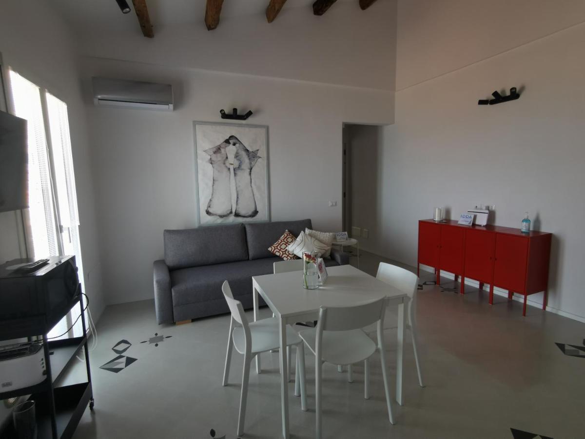 Idda, Vista Mozzafiato E Mare Dentro Casa Apartment Cefalu Ngoại thất bức ảnh